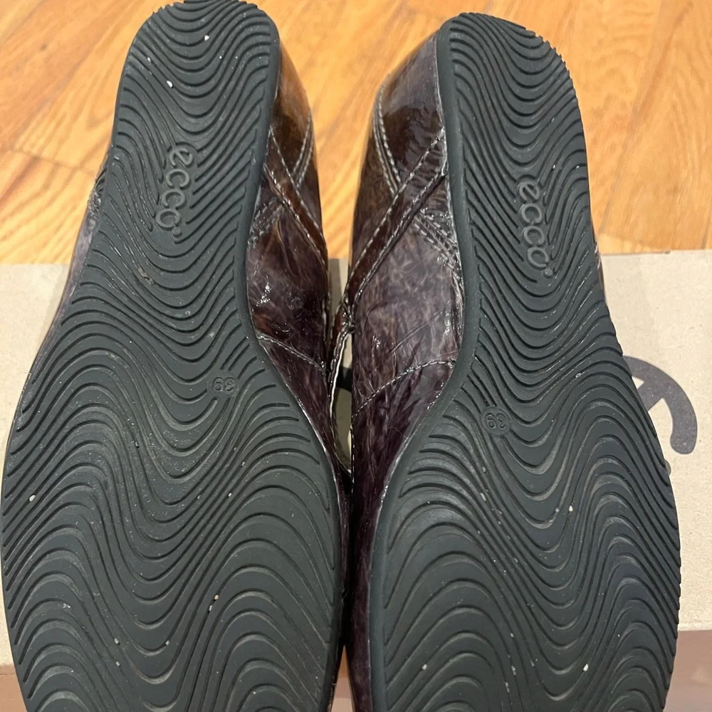 Ecco Mary Jane Grey Swirl Patent Leather Flats - size 39 EU - Picture 10 of 10